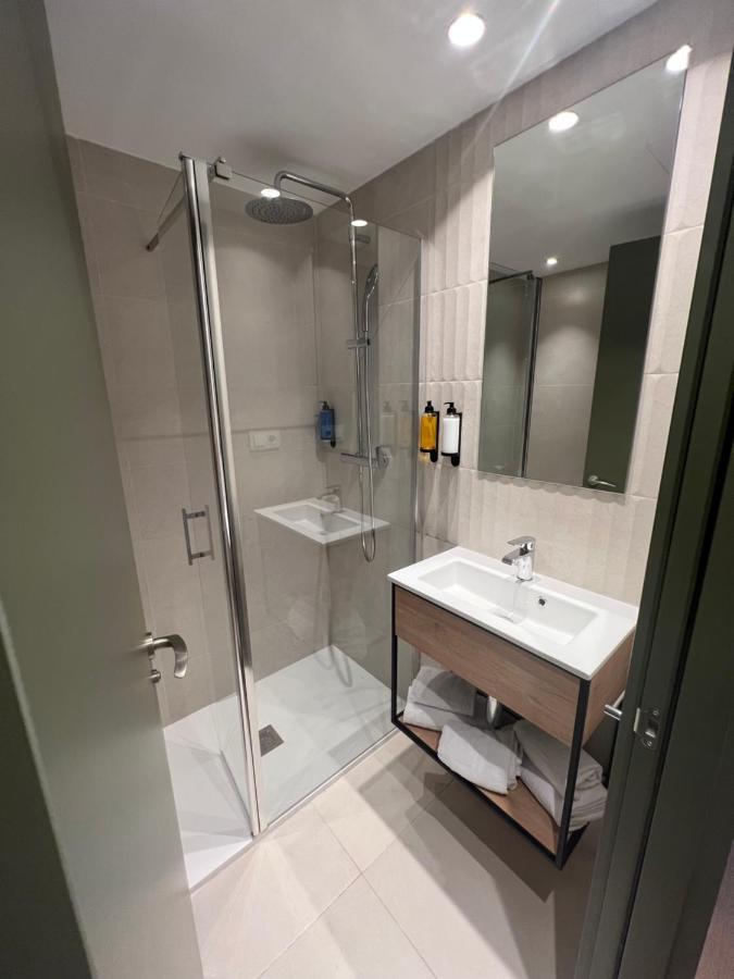 Hotel H4 Cangas 3 Superior Buitenkant foto
