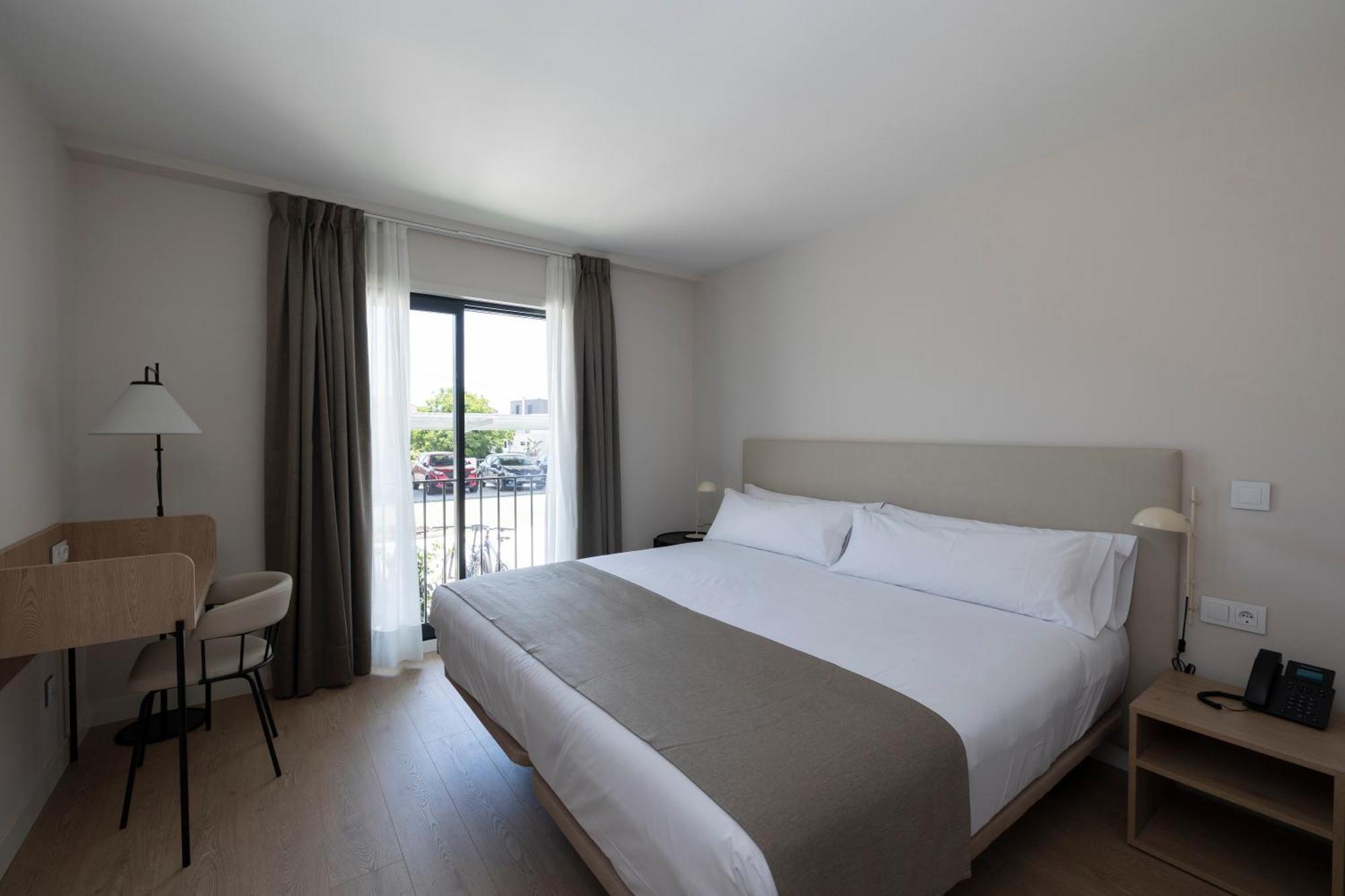 Hotel H4 Cangas 3 Superior Buitenkant foto