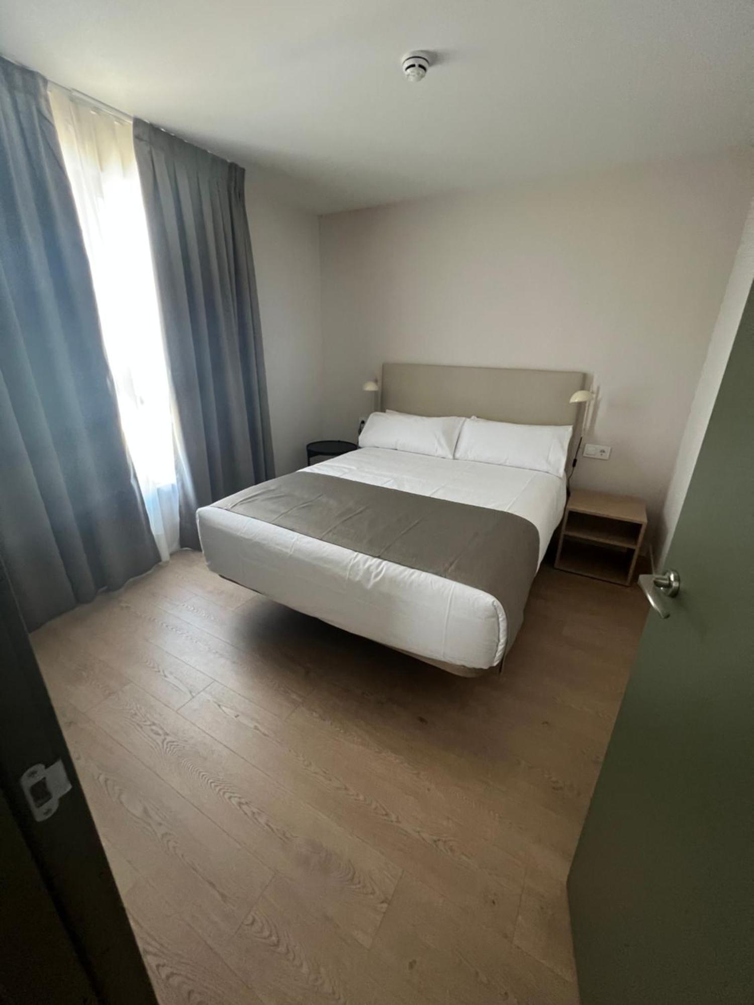 Hotel H4 Cangas 3 Superior Buitenkant foto