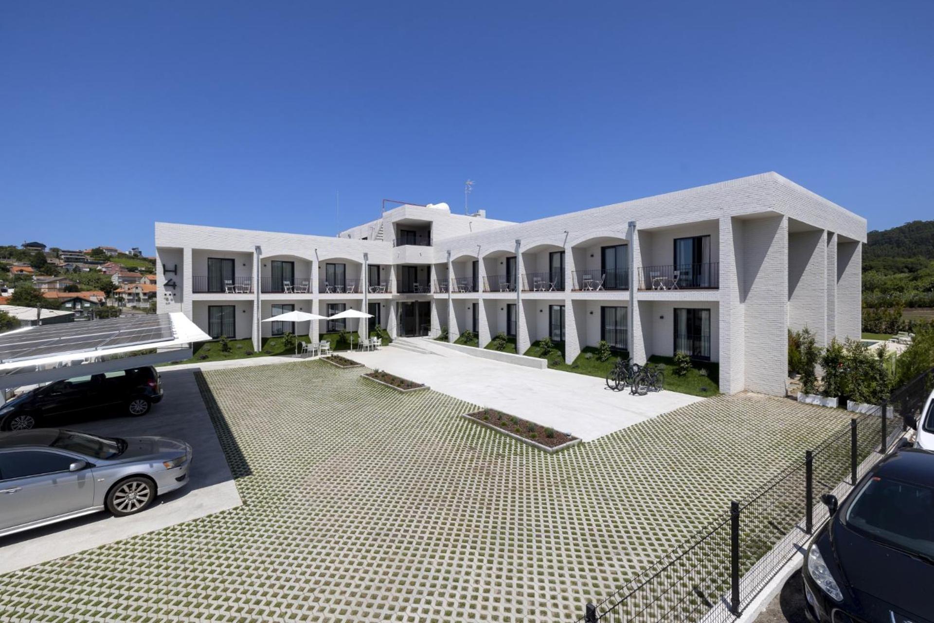 Hotel H4 Cangas 3 Superior Buitenkant foto